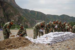 追梦：库里情绪还可以 但遭遇伤病肯定很糟糕